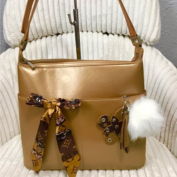 Louis Vuitton Bags - Picture 3 of 16